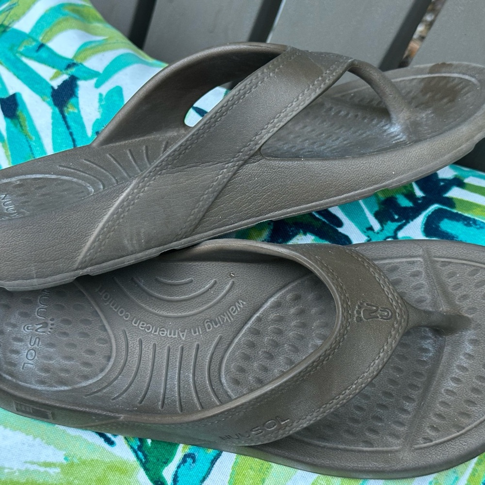 Smoked Bronze NUU SOL Sandals/Flip Flops - Picture 6 of 16